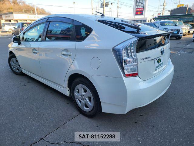 Toyota PRIUS 2010-01 214409-11