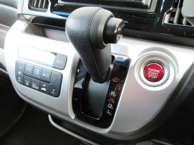 Honda N-WGN 2018-04 180956-24