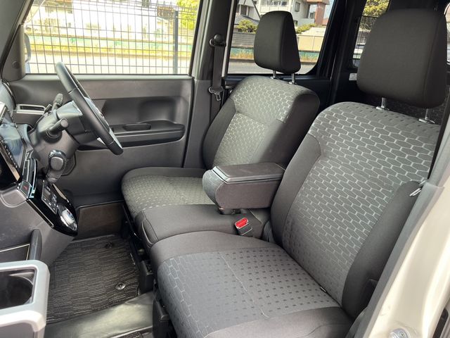 Daihatsu WAKE 2018-01 13940-17