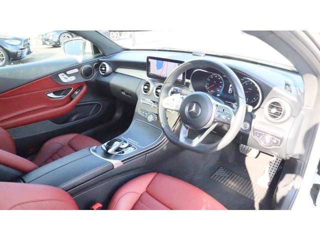 Mercedes Benz C-CLASS 2018-11 14333-10