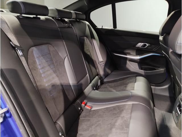 Bmw 3 SERIES 2022-10 8482-13