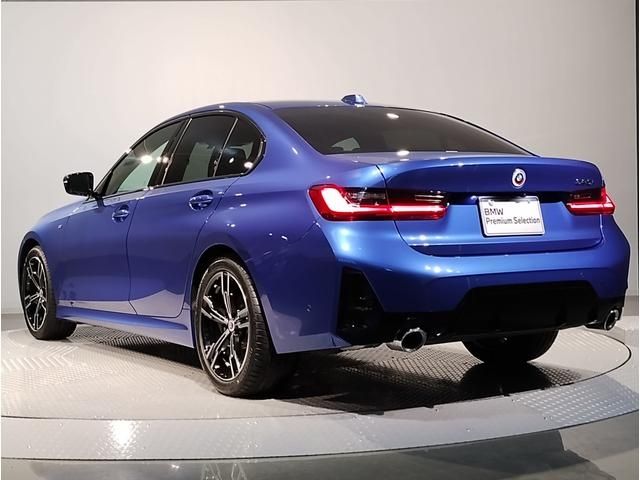 Bmw 3 SERIES 2022-10 8482-4