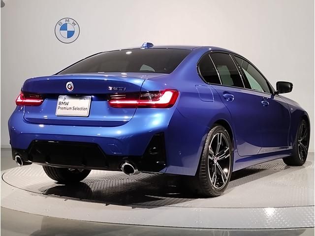 Bmw 3 SERIES 2022-10 8482-2