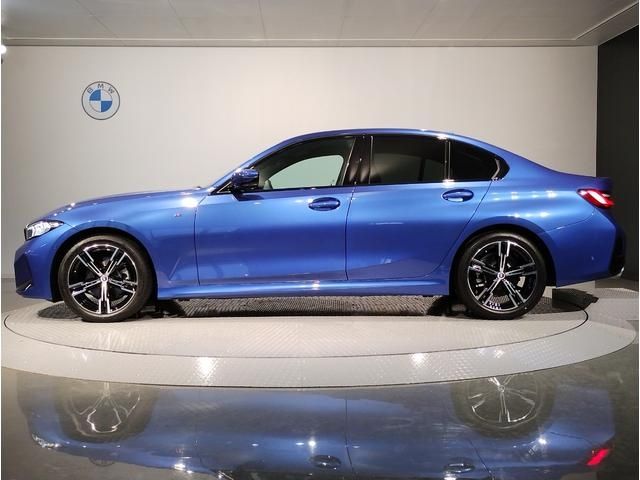Bmw 3 SERIES 2022-10 8482-8