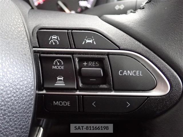 Toyota NOAH 2022-04 213215-17