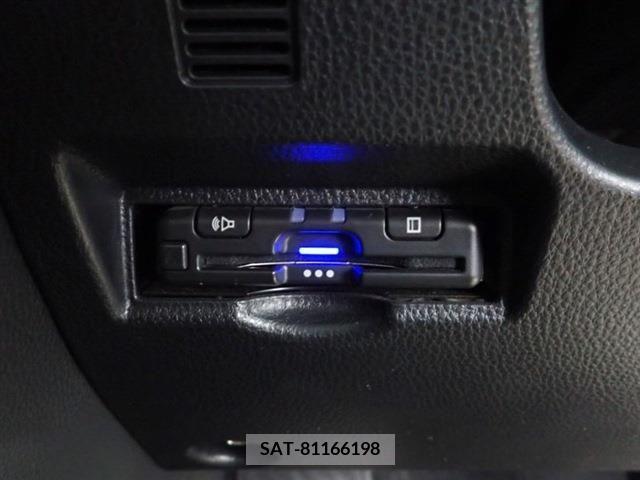 Toyota NOAH 2022-04 213215-13