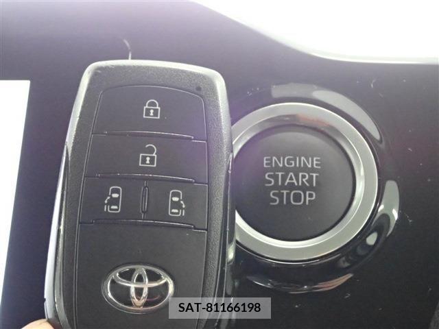 Toyota NOAH 2022-04 213215-9