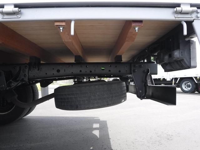 Isuzu ELF TRUCK 2005-02 5815-12