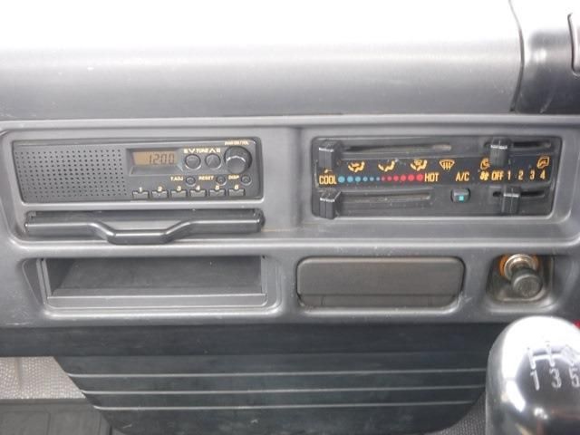 Isuzu ELF TRUCK 2005-02 5815-19
