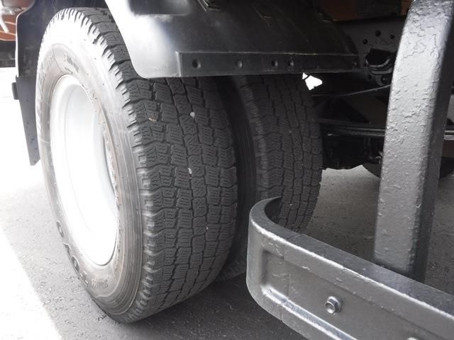 Isuzu ELF TRUCK 2005-02 5815-10