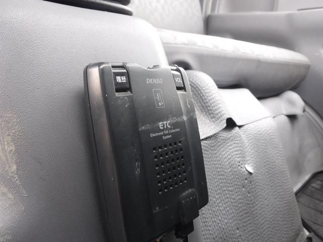 Isuzu ELF TRUCK 2005-02 5815-21
