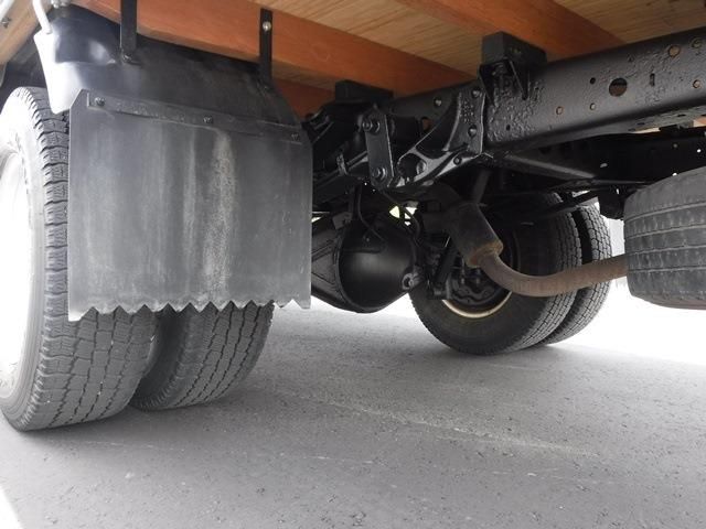Isuzu ELF TRUCK 2005-02 5815-13