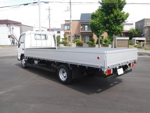 Isuzu ELF TRUCK 2005-02 5815-6