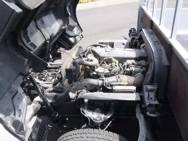 Isuzu ELF TRUCK 2005-02 5815-23