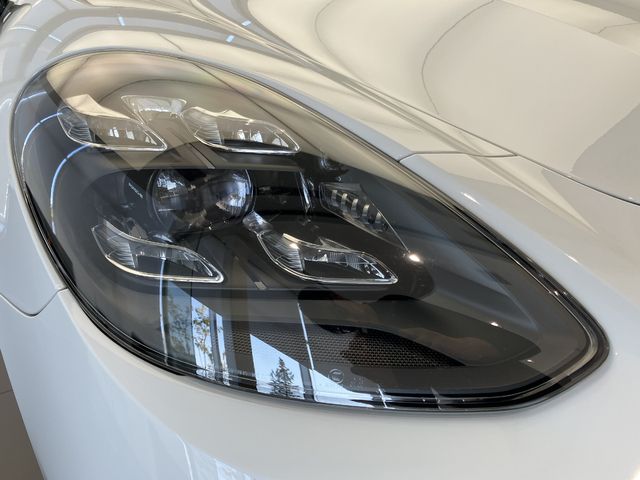 Porsche PANAMERA 2021-08 27637-8