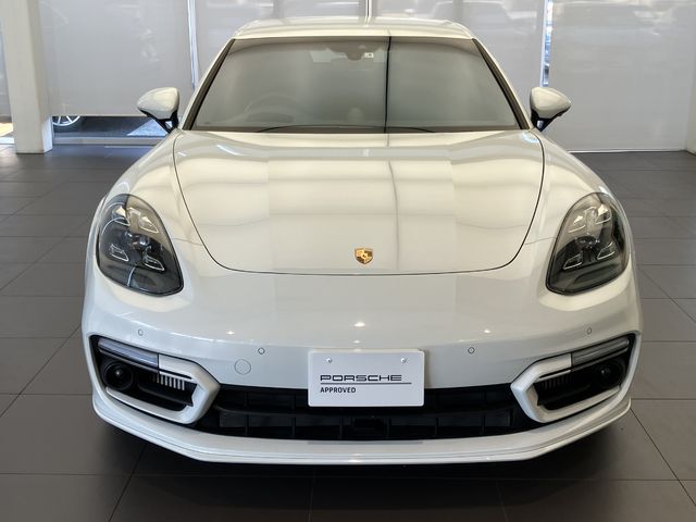 Porsche PANAMERA 2021-08 27637-1