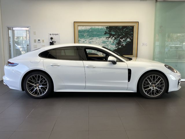 Porsche PANAMERA 2021-08 27637-3