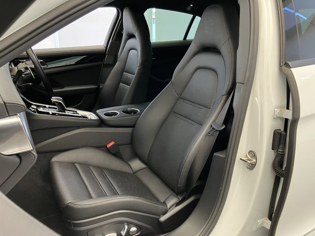 Porsche PANAMERA 2021-08 27637-15