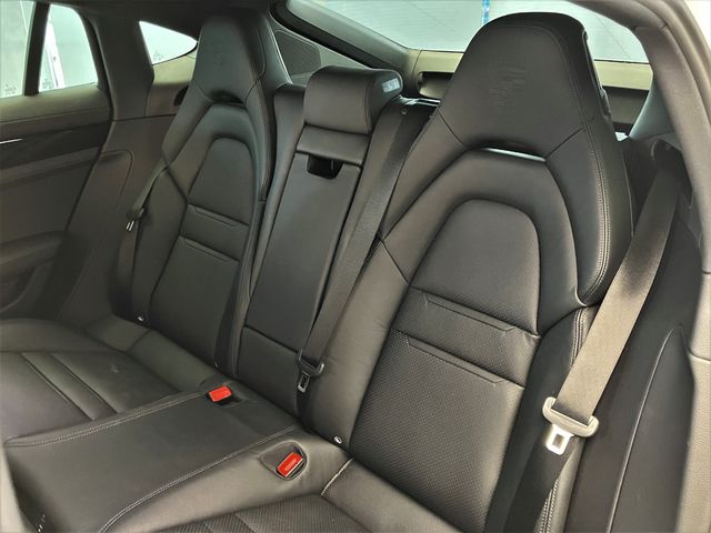 Porsche PANAMERA 2021-08 27637-17