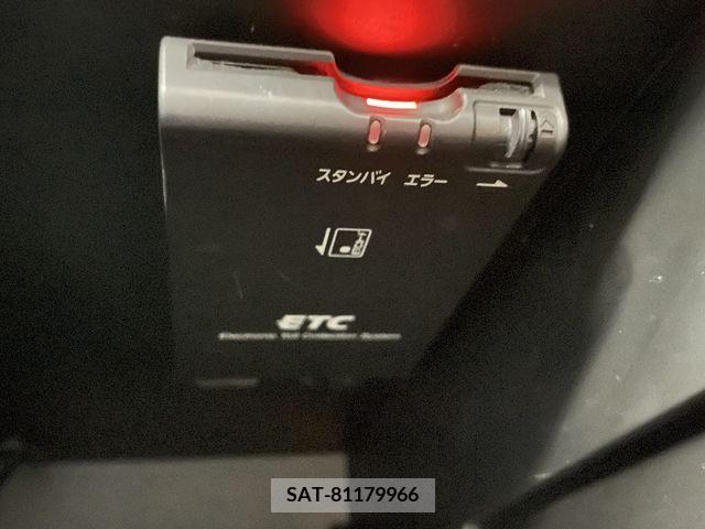 Nissan NOTE 2013-12 302349-22
