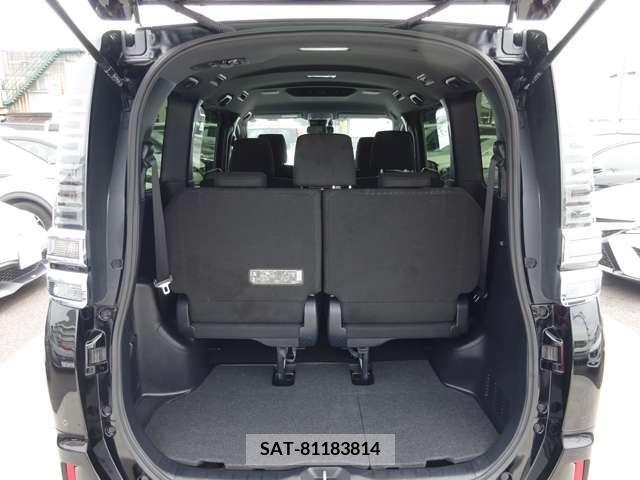 Toyota VOXY HYBRID 2020-01 380878-8