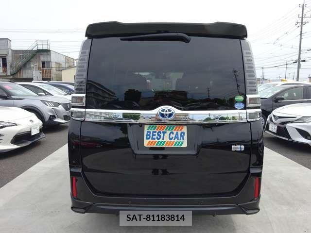 Toyota VOXY HYBRID 2020-01 380878-6