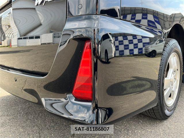 Toyota NOAH 2019-06 321624-13