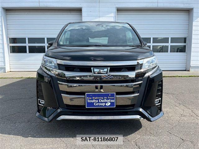 Toyota NOAH 2019-06 321624-1
