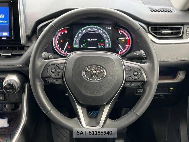 Toyota RAV4 2019-11 216377-11