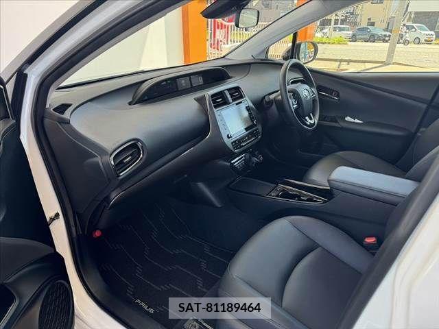 Toyota PRIUS 2021-12 393328-17