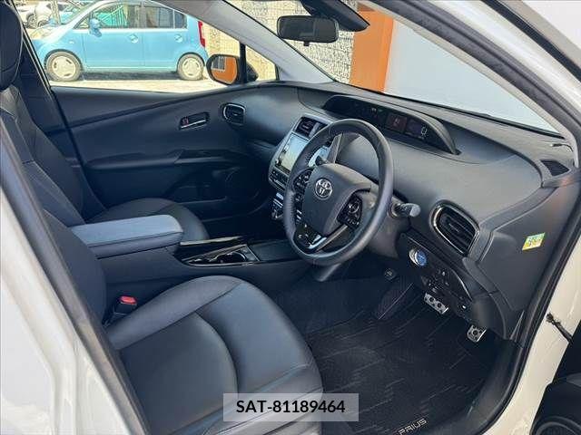 Toyota PRIUS 2021-12 393328-15