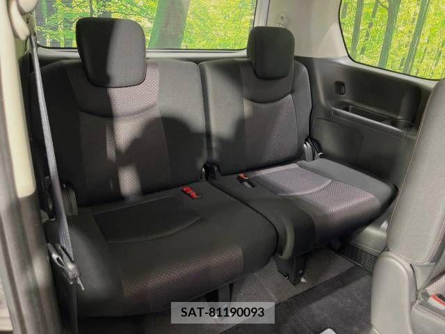 Nissan SERENA 2011-08 324887-10