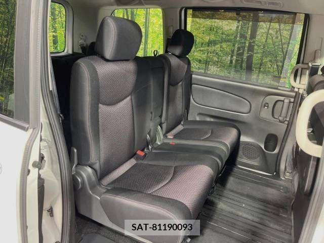 Nissan SERENA 2011-08 324887-9