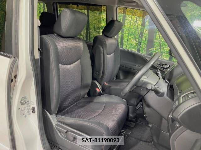 Nissan SERENA 2011-08 324887-8