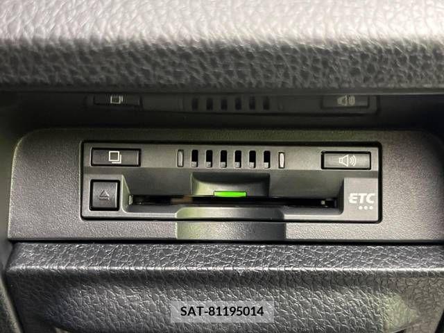 Toyota NOAH 2019-08 332341-5