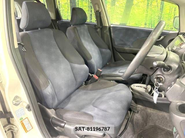 Honda FIT 2010-04 303285-3