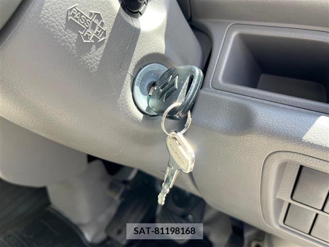 Suzuki EVERY 2020-06 359950-21