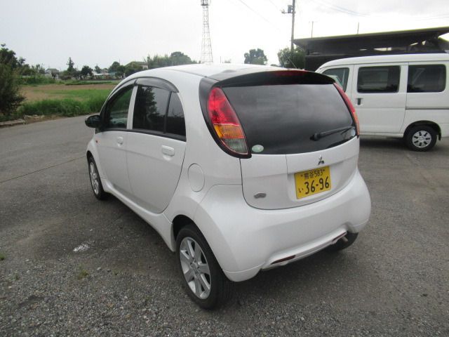 Mitsubishi I 2008-10 6892-11