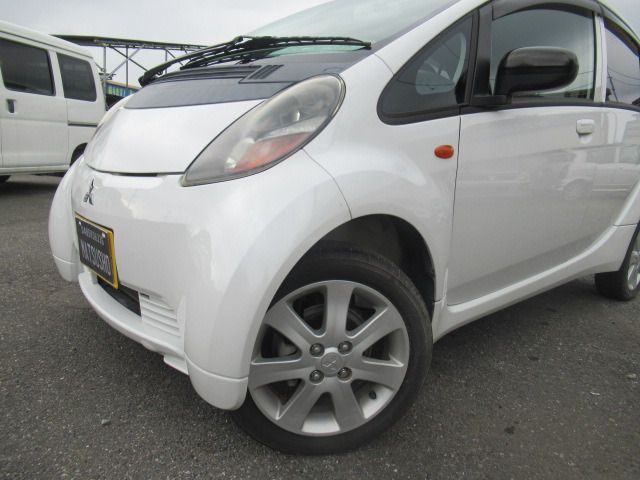 Mitsubishi I 2008-10 6892-1