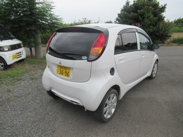 Mitsubishi I 2008-10 6892-8
