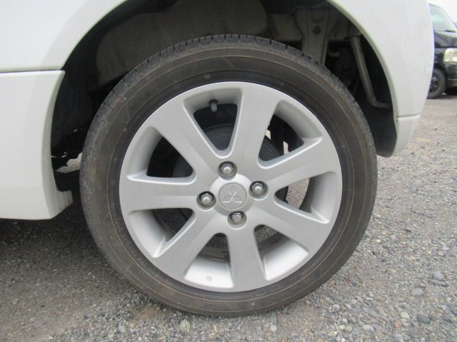 Mitsubishi I 2008-10 6892-17