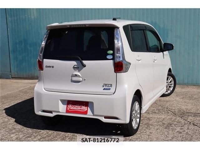 Nissan DAYZ 2013-09 445819-2