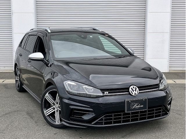 VolksWagen GOLF R 2018-04 8387-15