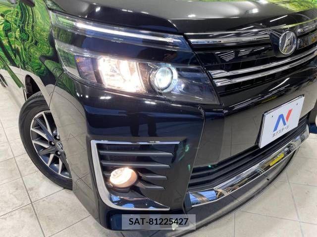 Toyota VOXY 2014-09 335375-13