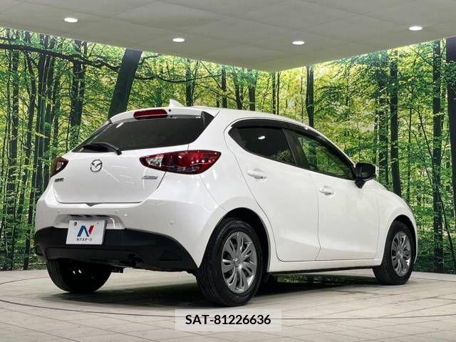 Mazda DEMIO 2018-03 390489-17
