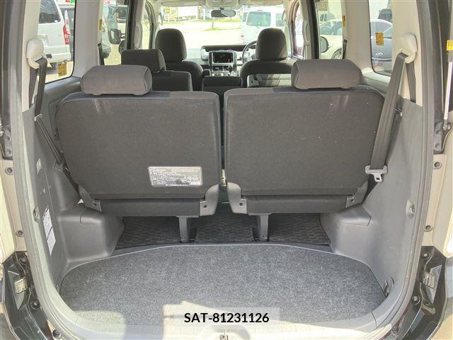 Toyota VOXY 2010-05 289312-19