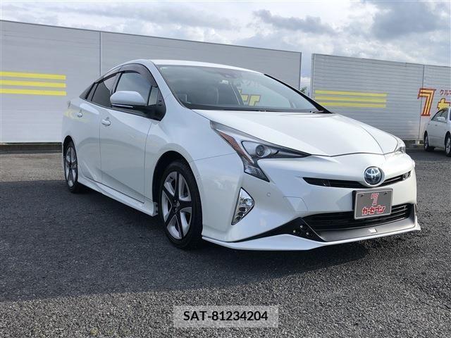 Toyota PRIUS 2017-01 322497-2