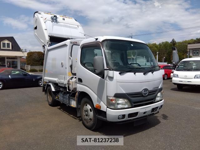 Hino DUTRO 2015-03 296724-0