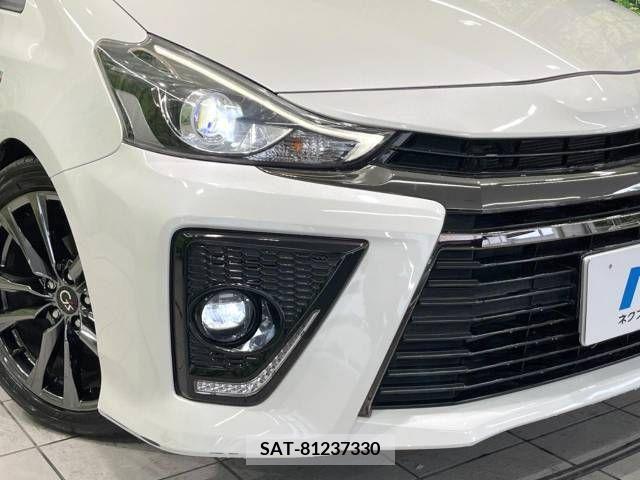 Toyota PRIUS ALPHA 2015-06 322198-12
