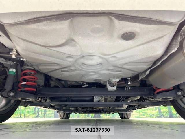 Toyota PRIUS ALPHA 2015-06 322198-19